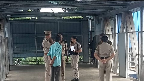 തൃശൂര് റെയില്വേ സ്റ്റേഷനില് നവജാത ശിശുവിന്റെ മൃതദേഹം ബാഗില് ഉപേക്ഷിച്ച നിലയില്