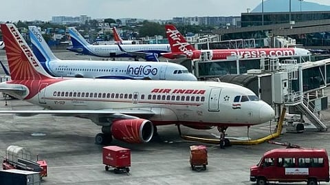 ഉത്സവ സീസണിൽ ടിക്കറ്റ് നിരക്ക് വർധന; എയർലൈൻസിന് കേന്ദ്രത്തിൻ്റെ മുന്നറിയിപ്പ്