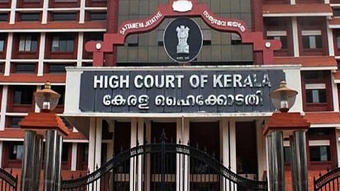 കാഫിർ സ്ക്രീൻ ഷോട്ട് വിവാദം: പോസ്റ്റിന്റെ ഉറവിടം കണ്ടെത്തണമെന്ന് ഹൈക്കോടതി