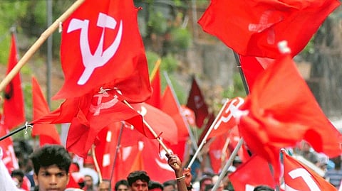 സ്വര്ണക്കടത്ത് മുതല് എഡിജിപി വരെ; വിവാദങ്ങള്ക്കിടെ നാളെ ഇടതുമുന്നണി യോഗം