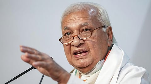 "അൻവർ എംഎൽഎയുടെ ഫോൺ ചോർത്തൽ ആരോപണം ഗൗരവതരം"; മുഖ്യമന്ത്രിയോട് വിശദീകരണം തേടി ഗവർണർ