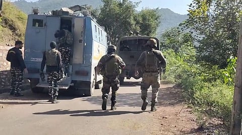 ജമ്മു കാശ്മീരിൽ വീണ്ടും ഏറ്റുമുട്ടൽ; മേഖലയിൽ ജെയ്ഷ് ഇ മുഹമ്മദ് ഭീകരർ ഉണ്ടെന്ന് സുരക്ഷ സേന