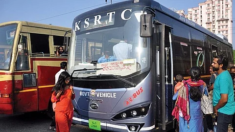 മറുനാടൻ മലയാളികളുടെ യാത്രദുരിതത്തിന് ശമനം; ഓണം സ്പെഷ്യൽ സർവീസുകളൊരുക്കി കെഎസ്ആർടിസി