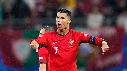 പിറന്നത് പുതു ചരിത്രം; സോഷ്യല് മീഡിയയിൽ 100 കോടി ഫോളോവേഴ്സിനെ സ്വന്തമാക്കി ക്രിസ്റ്റ്യാനോ റൊണാൾഡോ