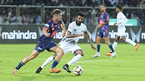 മലബാർ ഡർബിയിൽ മലപ്പുറം എഫ്.സിയെ നിലംപരിശാക്കി കാലിക്കറ്റിൻ്റെ പുലിക്കുട്ടികൾ