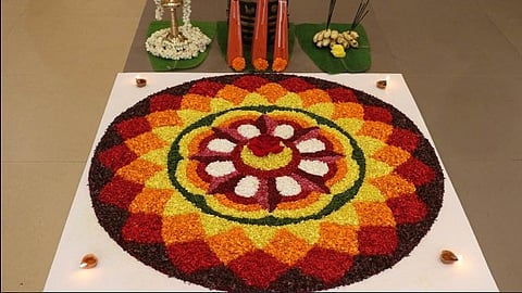 ഓണം വന്നേ..! തിരുവോണം പൊന്നോണമാക്കാൻ അണിഞ്ഞൊരുങ്ങി മലയാളികൾ