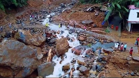 അതിജീവനത്തിൻ്റെ ഓണം: ദുരന്തത്തിൻ്റെ നടുക്കത്തിലും ഓർമകൾ പങ്കുവച്ച് വിലങ്ങാടുകാർ