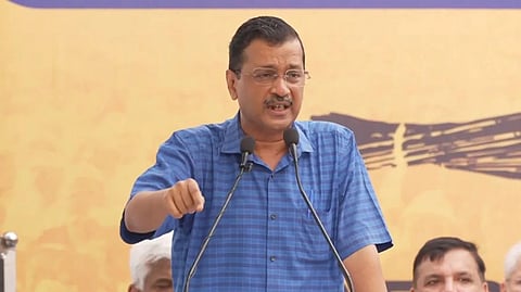 "ജനവിധി വരുന്നത് വരെ ആ കസേരയിൽ ഇരിക്കില്ല"; രാജി പ്രഖ്യാപിച്ച് കെജ്രിവാൾ