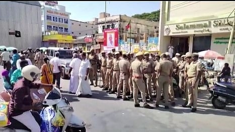 അനുമതിയില്ലാതെ പ്രതിഷേധ മാർച്ച്; തമിഴ്നാട്ടില് നൂറിലധികം സാംസങ് തൊഴിലാളികള് അറസ്റ്റില്