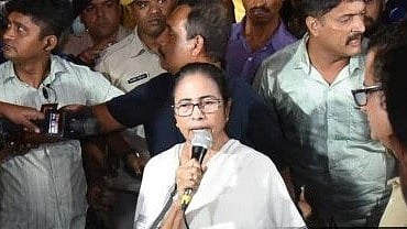 കൊൽക്കത്തയിലെ ബലാത്സംഗക്കൊല; മമതയുമായുള്ള 'അവസാന ചർച്ചക്ക്' നിബന്ധനകൾ മുന്നോട്ട് വെച്ച് ജൂനിയർ ഡോക്ടർമാർ