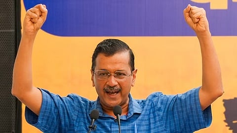 മുഖ്യമന്ത്രി സ്ഥാനമൊഴിഞ്ഞ് അരവിന്ദ് കെജ്രിവാൾ; ലഫ്റ്റനൻ്റ് ഗവർണർക്ക് രാജിക്കത്ത് സമർപ്പിച്ചു