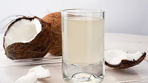 തേങ്ങാ വെള്ളം