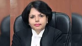 'മനുഷ്യത്വവും ഭരണഘടനയുമാണ് നമ്മുടെ മതം'; ചീഫ് ജസ്റ്റിസിന്റെ വീട്ടിലെ പ്രധാനമന്ത്രിയുടെ പൂജയെ പരോക്ഷമായി വിമര്ശിച്ച് ജസ്റ്റിസ് ഹിമ കോഹ്ലി