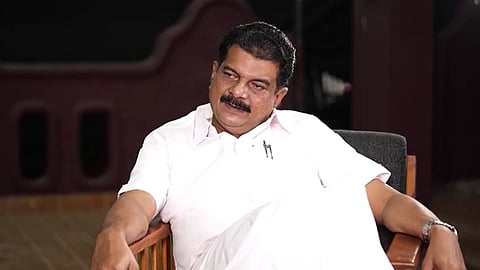 "മീശ മുളയ്ക്കാത്ത ഐപിഎസുകാരെക്കൊണ്ട് നടക്കില്ല, പൂരം കലക്കിയതിൽ പി ശശിക്ക് പങ്ക്"; പി.വി. അൻവർ ന്യൂസ് മലയാളത്തോട്