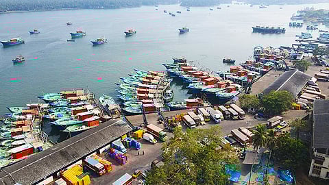 വീണ്ടും സജീവമാകാനൊരുങ്ങി ബേപ്പൂർ തുറമുഖം; ലക്ഷദ്വീപിലേക്കുള്ള ഉരുകളിൽ ചരക്കു നീക്കം രണ്ടു ദിവസത്തിനകം