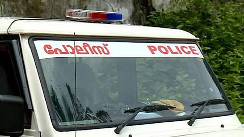 മൊഴി പുറത്തുപോകുമോയെന്ന് ആശങ്ക; എസ്ഐടിക്ക് പരാതി നല്കാന് മടിച്ച് ഹേമ കമ്മിറ്റിക്ക് മുൻപിൽ മൊഴി നൽകിയവർ