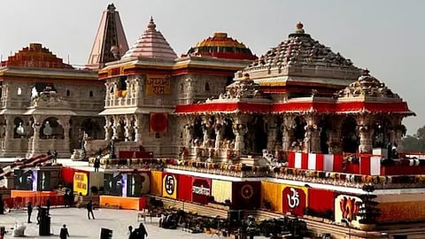 തിരുപ്പതി ലഡു വിവാദം അയോധ്യയിലേക്ക്; പ്രാൺപ്രതിഷ്ഠ ചടങ്ങിൽ 300 കിലോഗ്രാം പ്രസാദം വിതരണം ചെയ്തെന്ന് മുഖ്യപുരോഹിതൻ