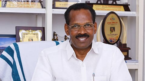 മുഖ്യമന്ത്രിയെ കടന്നാക്രമിക്കുന്നത് നേതൃത്വത്തെ തകര്ക്കാന്
എന്ന ലക്ഷ്യത്തോടെ; അൻവറിനെതിരെ ടി.പി. രാമകൃഷ്ണന്