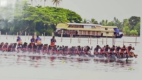 ആലപ്പുഴയിൽ 'തുഴത്താളം'; നെഹ്റുട്രോഫിയുടെ ആവേശനിമിഷങ്ങള് കോർത്തിണക്കി ചിത്ര പ്രദര്ശനം