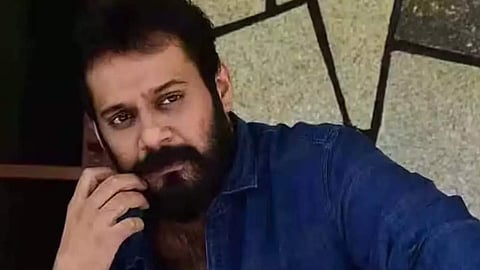 'അച്ഛന് പറയുന്നത് പച്ചക്കള്ളം'; ബാലക്കെതിരെ ഗുരുതര ആരോപണവുമായി മകള്