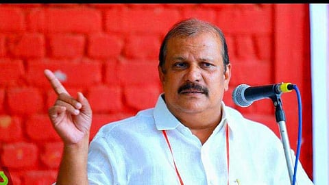 അൻവറും മുഖ്യമന്ത്രിയും കാട്ടുകള്ളന്മാർ, പിണറായി രാജിവെക്കണം; രൂക്ഷ വിമർശനവുമായി പി.സി. ജോർജ്