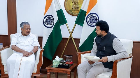 കണ്ണൂരിൽ നിന്ന് ഗൾഫിലേക്ക് കൂടുതൽ വിമാന സർവീസുകൾ; ഉറപ്പ് നൽകി കേന്ദ്ര വ്യോമയാന മന്ത്രി