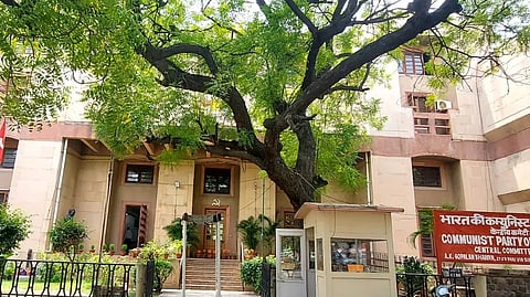 ജനറല് സെക്രട്ടറി ആരെന്ന് തീരുമാനമായില്ല; സിപിഎം പോളിറ്റ് ബ്യൂറോ യോഗം അവസാനിച്ചു