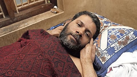 പുഷ്പനെ അറിയാമോ..ഞങ്ങടെ പുഷ്പനെ അറിയാമോ? വിട വാങ്ങിയത് കേരളത്തിലെ പാർട്ടി പ്രവർത്തകർ നെഞ്ചേറ്റിയ രണഗാഥയിലെ രക്തപുഷ്പം