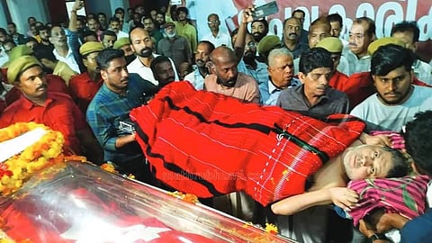 പ്രസ്ഥാനത്തിനോടുള്ള അടങ്ങാത്ത കൂറും പ്രതീക്ഷയും അവസാനം വരെ നെഞ്ചിൽ സൂക്ഷിച്ച പുഷ്പൻ: അനുശോചനവുമായി സിപിഎം സംസ്ഥാന സെക്രട്ടറിയേറ്റ്