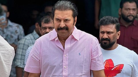 പുതിയ ലുക്കുമായി മമ്മൂട്ടി; ആവേശത്തോടെ ആരാധകര്