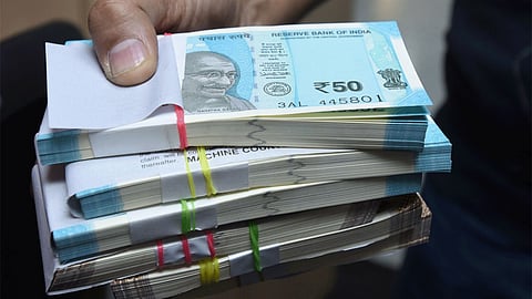 ഇടപാടുകാരുടെ ശ്രദ്ധയ്ക്ക്; രാജ്യത്ത് ഒക്ടോബറിൽ 15 ദിവസം ബാങ്കുകൾ അടഞ്ഞു കിടക്കും