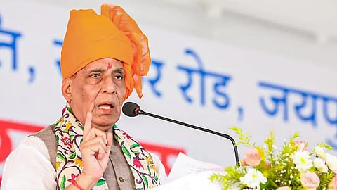 "ഭീകരപ്രവർത്തനം അവസാനിപ്പിച്ചില്ലെങ്കിൽ അതിർത്തി കടക്കാനും ഇന്ത്യ മടിക്കില്ല"; പാകിസ്താന് മുന്നറിയിപ്പുമായി രാജ്നാഥ് സിങ്ങ്