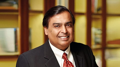 കോര്പറേറ്റ് ജീവനക്കാരുടേതിനേക്കാള് കൂടുതല്; മുകേഷ് അംബാനിയുടെ പാചകക്കാരന്റെ ശമ്പളം എത്രയെന്നറിയാമോ?