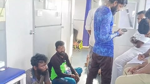 28 ദിവസമായി ഒമാൻ തീരത്ത്; പുറം കടലിൽ കുടുങ്ങിയ മത്സ്യത്തൊഴിലാളികളെ രക്ഷപ്പെടുത്തി