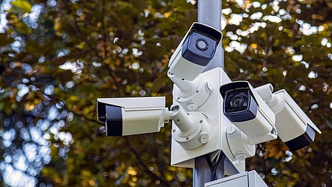 ലബനൻ പേജർ സ്ഫോടനത്തിന് പിന്നാലെ ചൈനീസ് സിസിടിവികൾക്ക് വിലക്കിടാൻ ഇന്ത്യ; പ്രാദേശിക നിർമാണം പ്രോത്സാഹിപ്പിക്കുമെന്ന് റിപ്പോർട്ട്