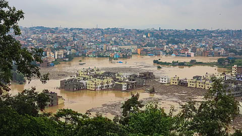 നേപ്പാള് വെള്ളപ്പൊക്കം: മരിച്ചവരുടെ എണ്ണം 240 കടന്നു; ഇതുവരെ രക്ഷപ്പെടുത്തിയത് നാലായിരത്തിലേറെ പേരെ