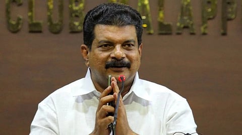 അഭിമുഖം വിവാദമായപ്പോള് മുഖ്യമന്ത്രിയുടെ ഓഫീസ് നാടകം കളിക്കുന്നു, പിണറായി വിജയന് സ്ഥാനമൊഴിഞ്ഞ് മാപ്പ് പറയണം: പി.വി. അന്വര്