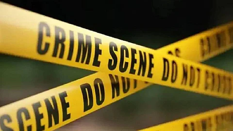 കൊച്ചിയില് യുവതി കഴുത്തറുത്ത് മരിച്ച നിലയില്; മൂന്ന് വയസുകാരി മകളും കഴുത്തിന് മുറിവേറ്റ് ഗുരുതരാവസ്ഥയിൽ