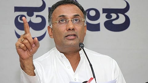 ബ്രാഹ്മണനായിരുന്നിട്ടും സവർക്കർ ബീഫ് കഴിച്ചുവെന്ന് പരാമർശം; കർണാടക ആരോഗ്യമന്ത്രിക്കെതിരെ പരാതിയുമായി ബജ്റംഗ്ദൾ നേതാവ്