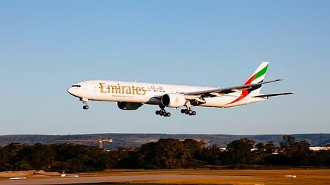 ലബനനിലെ സ്ഫോടനം: എമിറേറ്റ്സ് എയർലൈൻ വിമാനങ്ങളിൽ പേജറും വാക്കിടോക്കിയും നിരോധിച്ചു