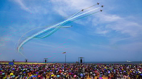 'നിർജലീകരണവും സൂര്യാഘാതവും'; തമിഴ്നാട്ടിൽ വ്യോമസേനയുടെ എയർ ഷോ കാണാനെത്തിയ അഞ്ച് പേർ മരിച്ചു