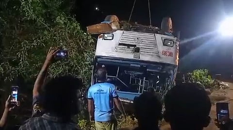 തിരുവമ്പാടി KSRTC അപകടം; ഡ്രൈവറുടെ അശ്രദ്ധയുമാകാം കാരണം, പ്രാഥമിക അന്വേഷണ റിപ്പോർട്ട് സമർപ്പിച്ചു