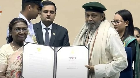 'ഇരുണ്ട നിറമുള്ളവർ സിനിമയില് നിലനിൽക്കില്ല', ബോളിവുഡില് നിന്ന് വേർതിരിവ് അനുഭവിച്ചിട്ടുണ്ടെന്ന് മിഥുന് ചക്രബർത്തി