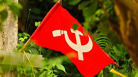 പ്രവര്ത്തകര് തമ്മില് കൂട്ടത്തല്ല്; പൂണിത്തുറ ലോക്കൽ കമ്മറ്റി പിരിച്ചുവിടാൻ തീരുമാനം