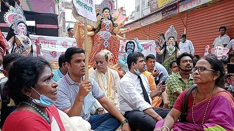 'ഹിന്ദുക്കളുടെയും ന്യൂനപക്ഷങ്ങളുടെയും സുരക്ഷ ബംഗ്ലാദേശ് സർക്കാർ ഉറപ്പാക്കണം; ആശങ്ക അറിയിച്ച് ഇന്ത്യ