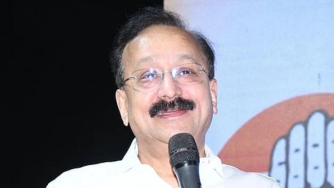 മഹാരാഷ്ട്ര മുന്മന്ത്രി ബാബാ സിദ്ദിഖ് വെടിയേറ്റ് മരിച്ചു