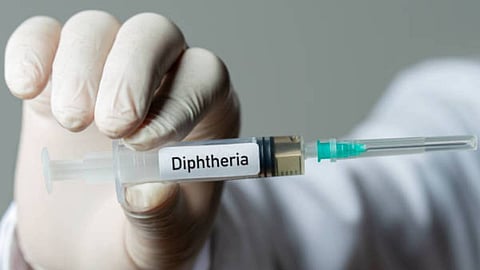 ചികിത്സയ്ക്ക് മരുന്നില്ല; പാക്കിസ്ഥാനിൽ ഡിഫ്തീരിയ ബാധിച്ച് മരിച്ചത് നൂറ് കുട്ടികൾ