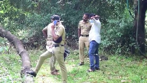 തൃശൂർ മണലിപ്പുഴയിൽ തലയറ്റ നിലയിൽ കണ്ടെത്തിയ മൃതദേഹം അസം സ്വദേശിയുടേതെന്ന് സൂചന