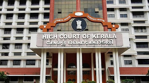 മെമ്മറി കാര്ഡിന്റെ ഹാഷ് വാല്യു മാറിയ സംഭവം; അതിജീവിതയുടെ ഉപഹര്ജി ഹൈക്കോടതി തള്ളി