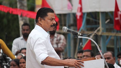 ശബരിമലയില് സ്പോട്ട് ബുക്കിങ് വേണമെന്ന് സിപിഎം; പാര്ട്ടി വിശ്വാസികള്ക്കൊപ്പം: എം.വി. ഗോവിന്ദന്